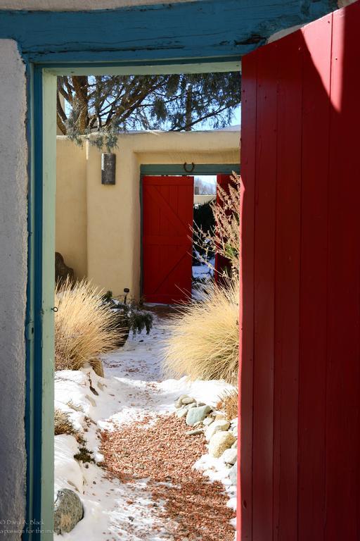 Casa Gallina - An Artisan Inn Taos Room photo